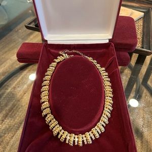Jacqueline Kennedy sim. gold and diamond necklace